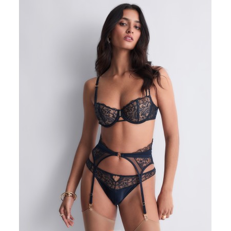 SATIN MEMORIES / SERRE...